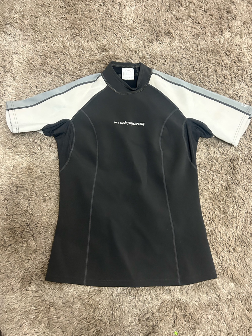 NRS Hydroskin G2 Black & Light Gray Women’s Short Sleeve Rash Guard Water Sports